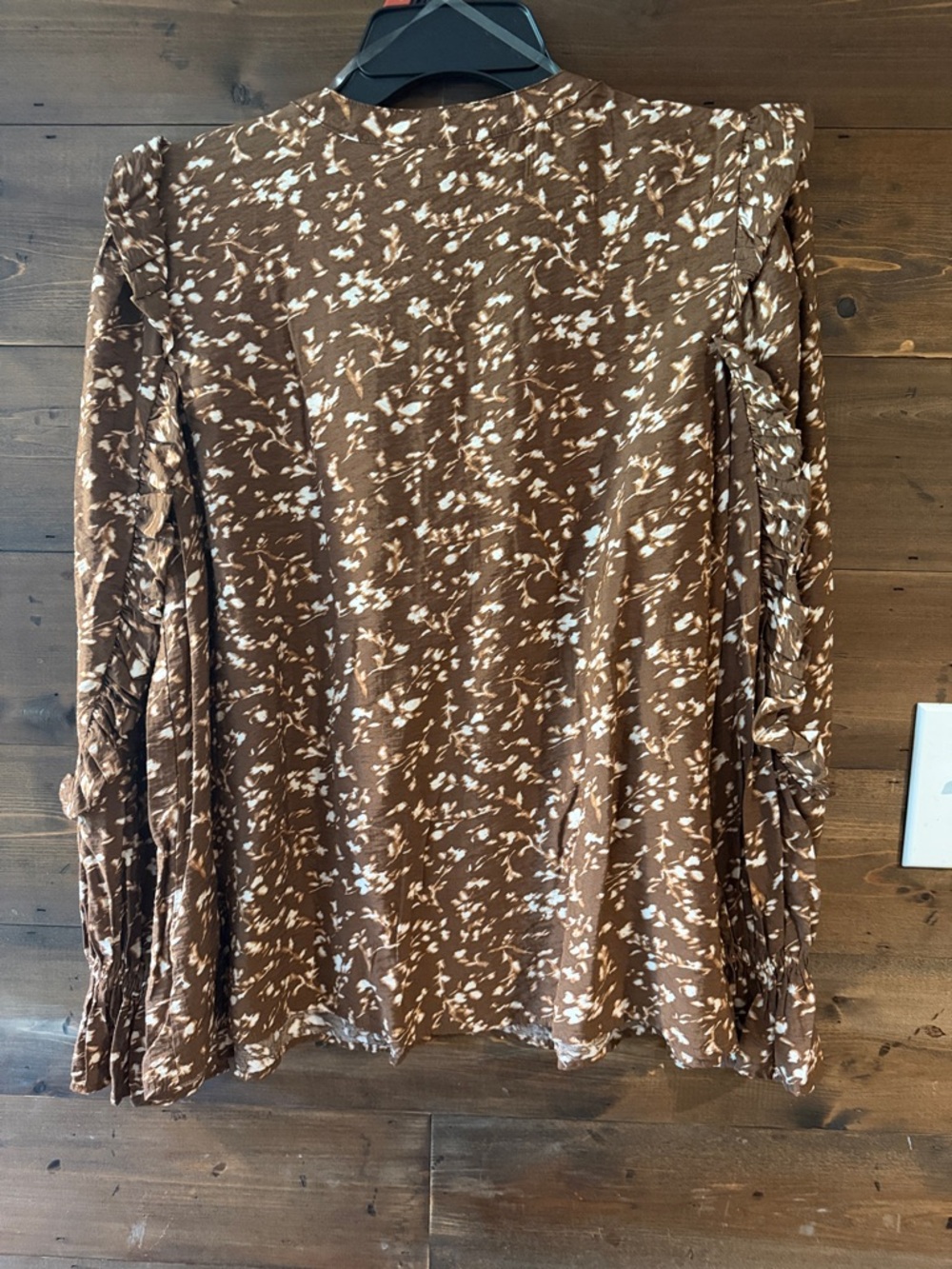 Brown & Cream Floral Henley with Ruffle Sleeves - Picture 2 of 4